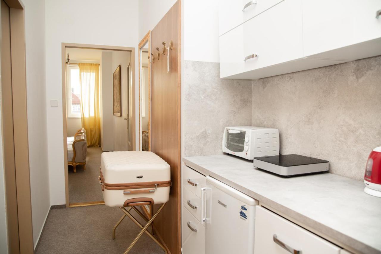 Bank Invest Apartmens - Old Town Lägenhet Prag Exteriör bild