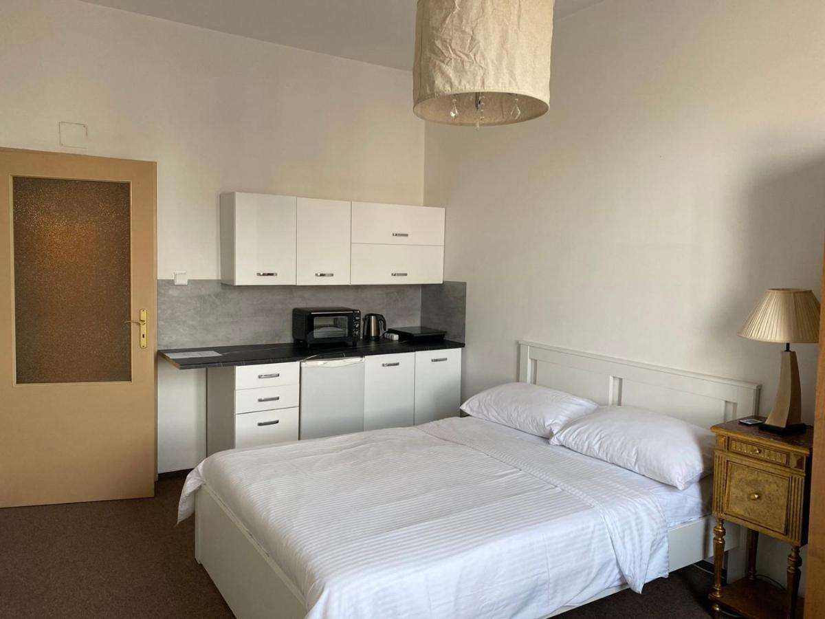 Bank Invest Apartmens - Old Town Lägenhet Prag Exteriör bild